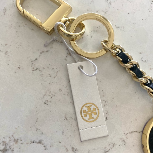 Tory Burch Gold Keychain w/ Black Mercer Leather Detail Inlay Key Fob - Picture 4 of 7